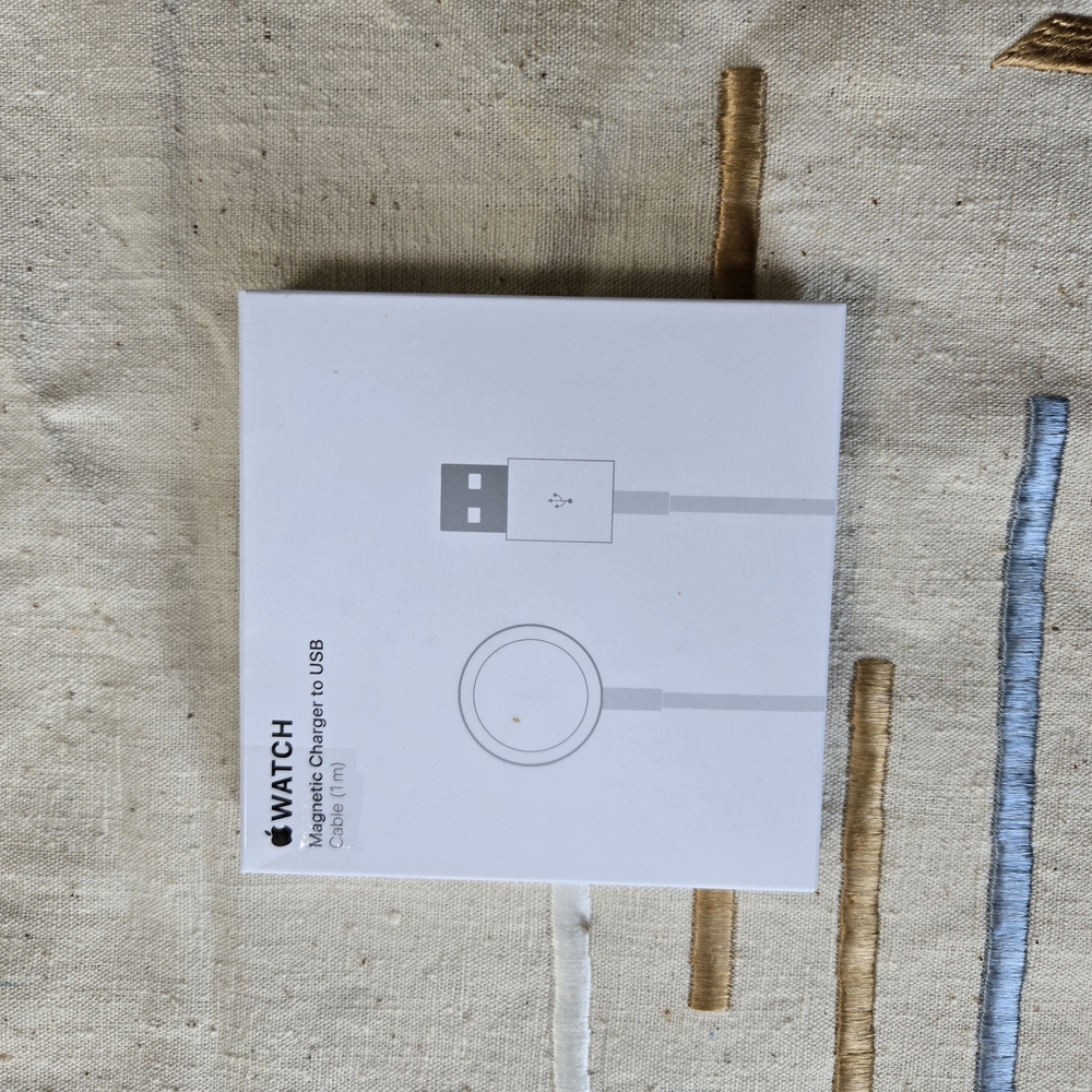 [SOLD!!!] Apple Watch Charging Cable with USB